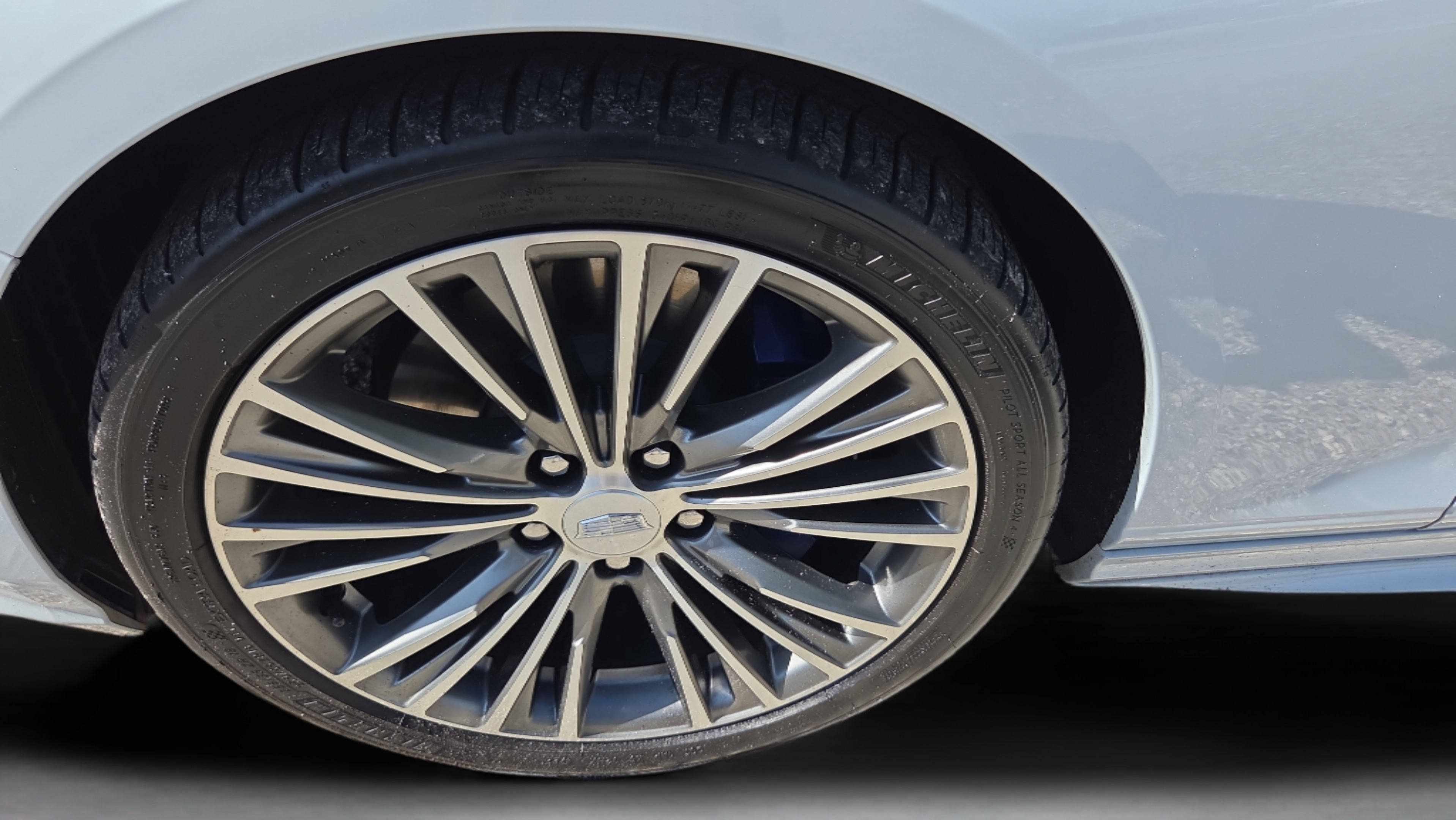 Used 2021 Cadillac CT4 Premium Luxury RWD image 32