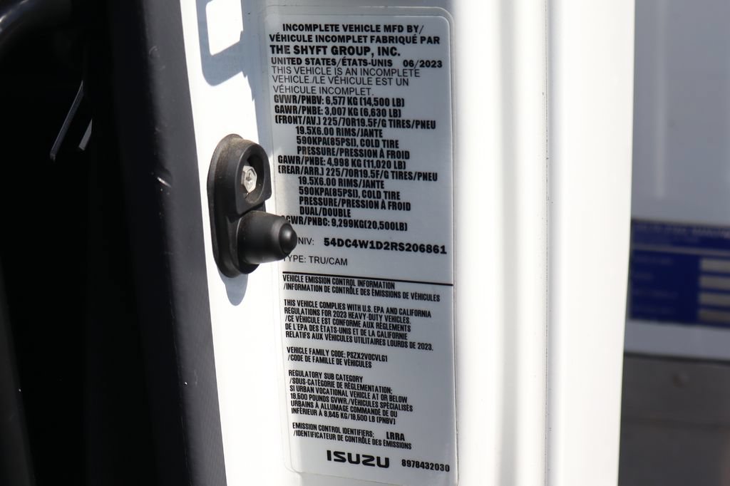 Used 2024 Isuzu NPR RWD image 41