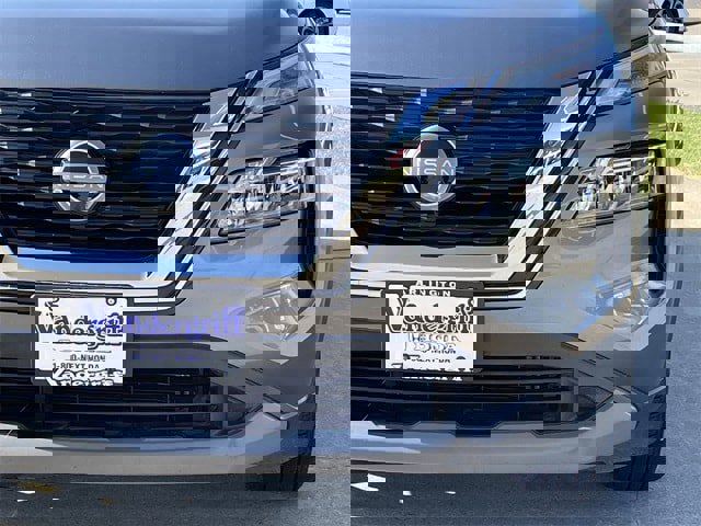 Used 2023 Nissan Rogue SV image 8