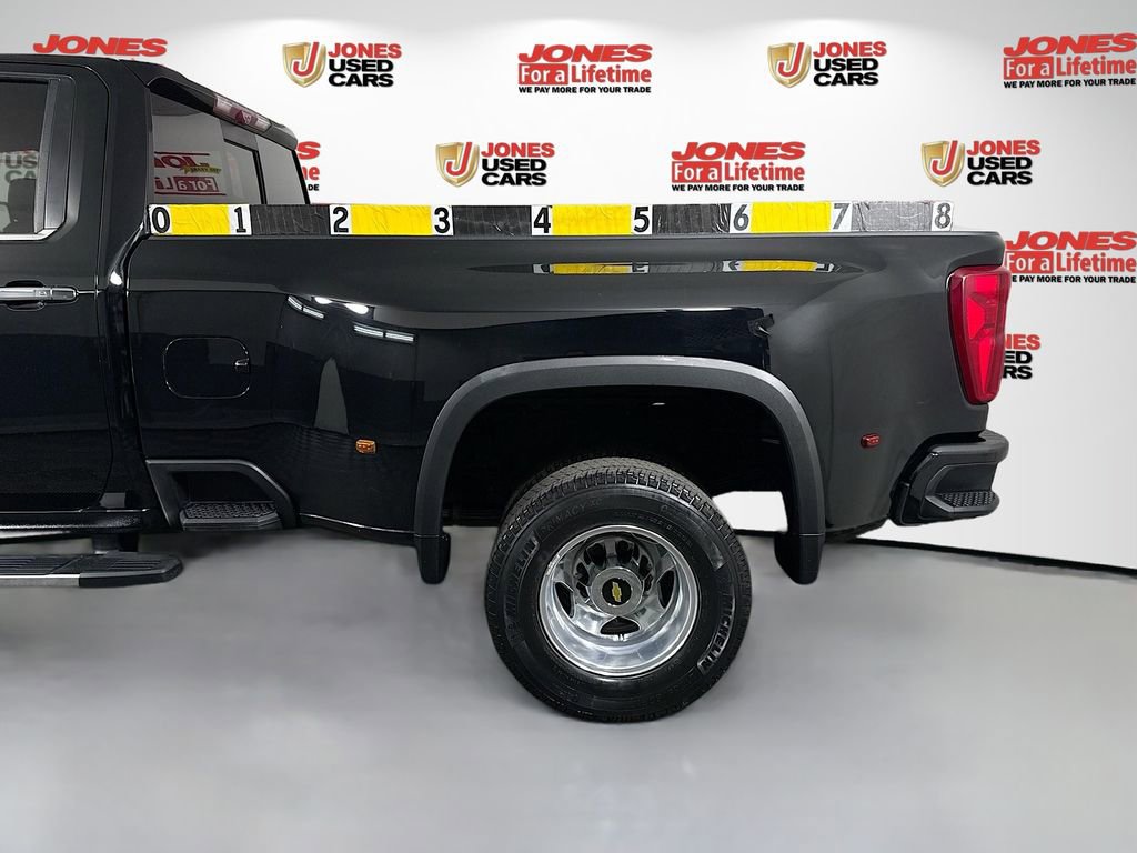 Used 2020 Chevrolet Silverado 3500 High Country w/ Technology Package AWD/4WD image 15