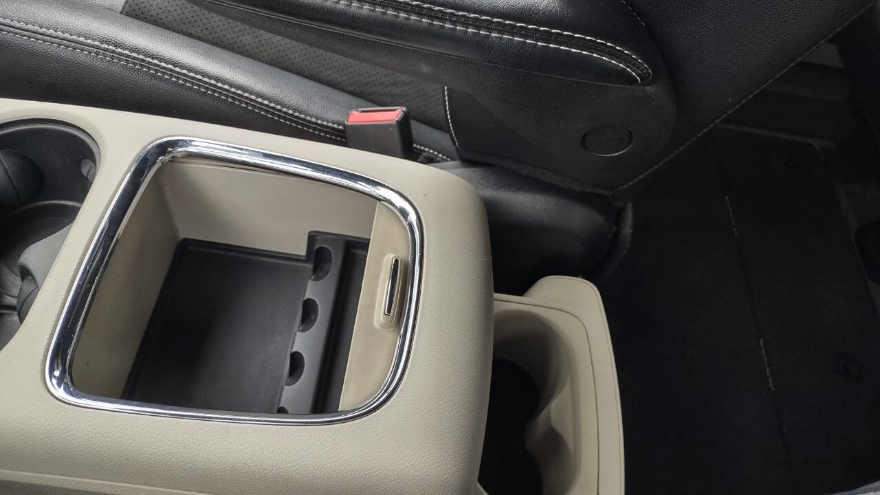 Used 2019 Dodge Grand Caravan SXT image 26
