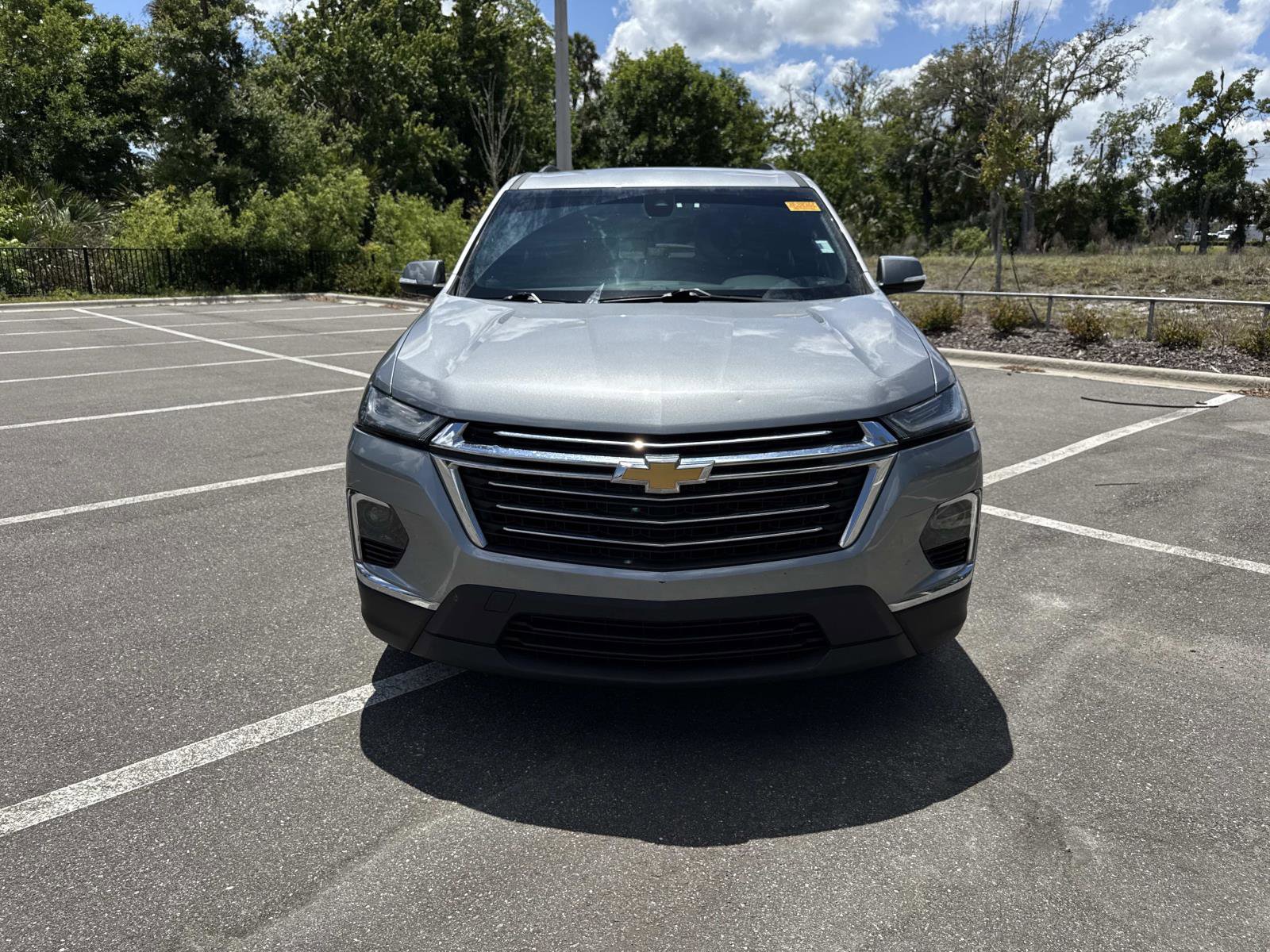 Used 2023 Chevrolet Traverse LT image 8