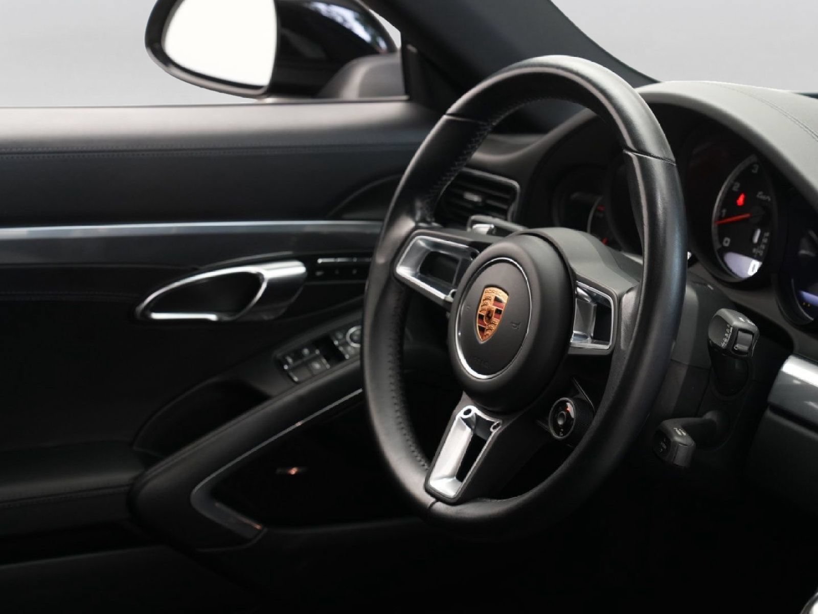 Used 2018 Porsche 911 Turbo AWD/4WD image 36