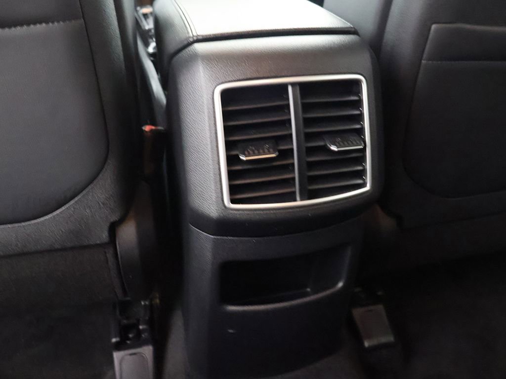 Used 2023 Kia Sportage EX image 47