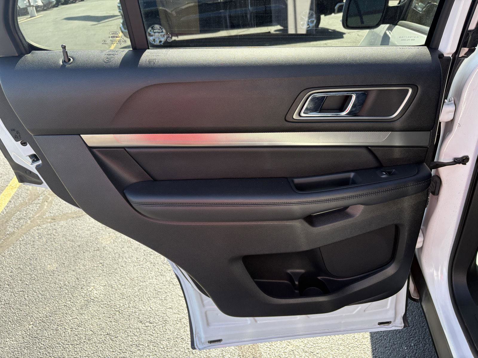 Used 2018 Ford Explorer XLT w/ Equipment Group 201A image 14