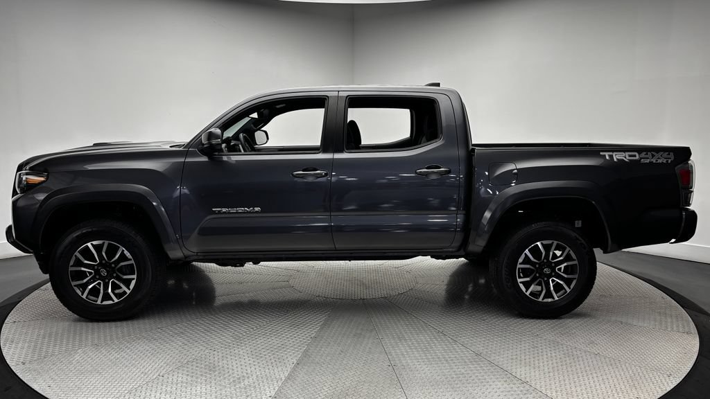 Used 2023 Toyota Tacoma TRD Sport AWD/4WD image 5