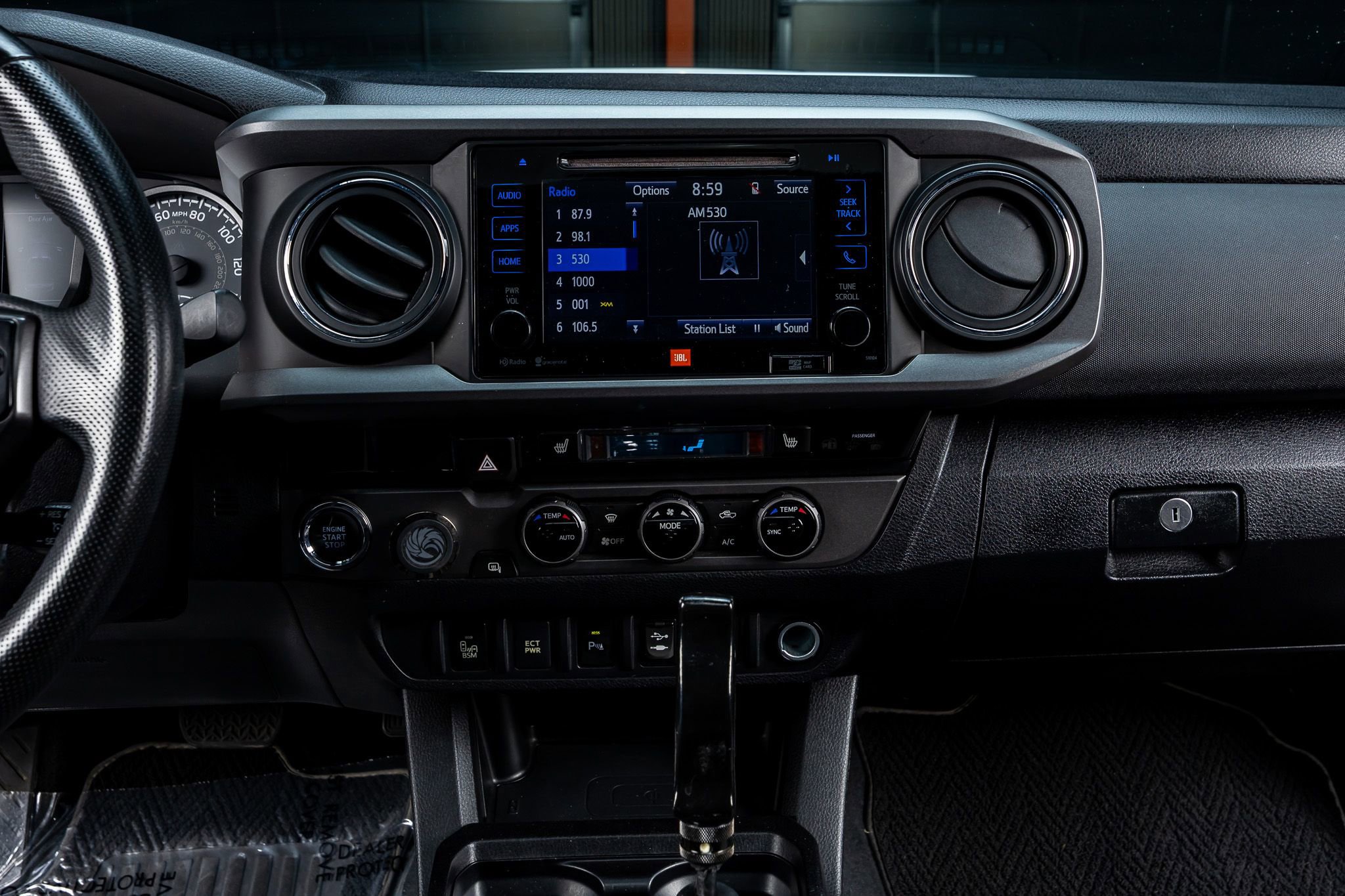 Used 2016 Toyota Tacoma TRD Sport image 23