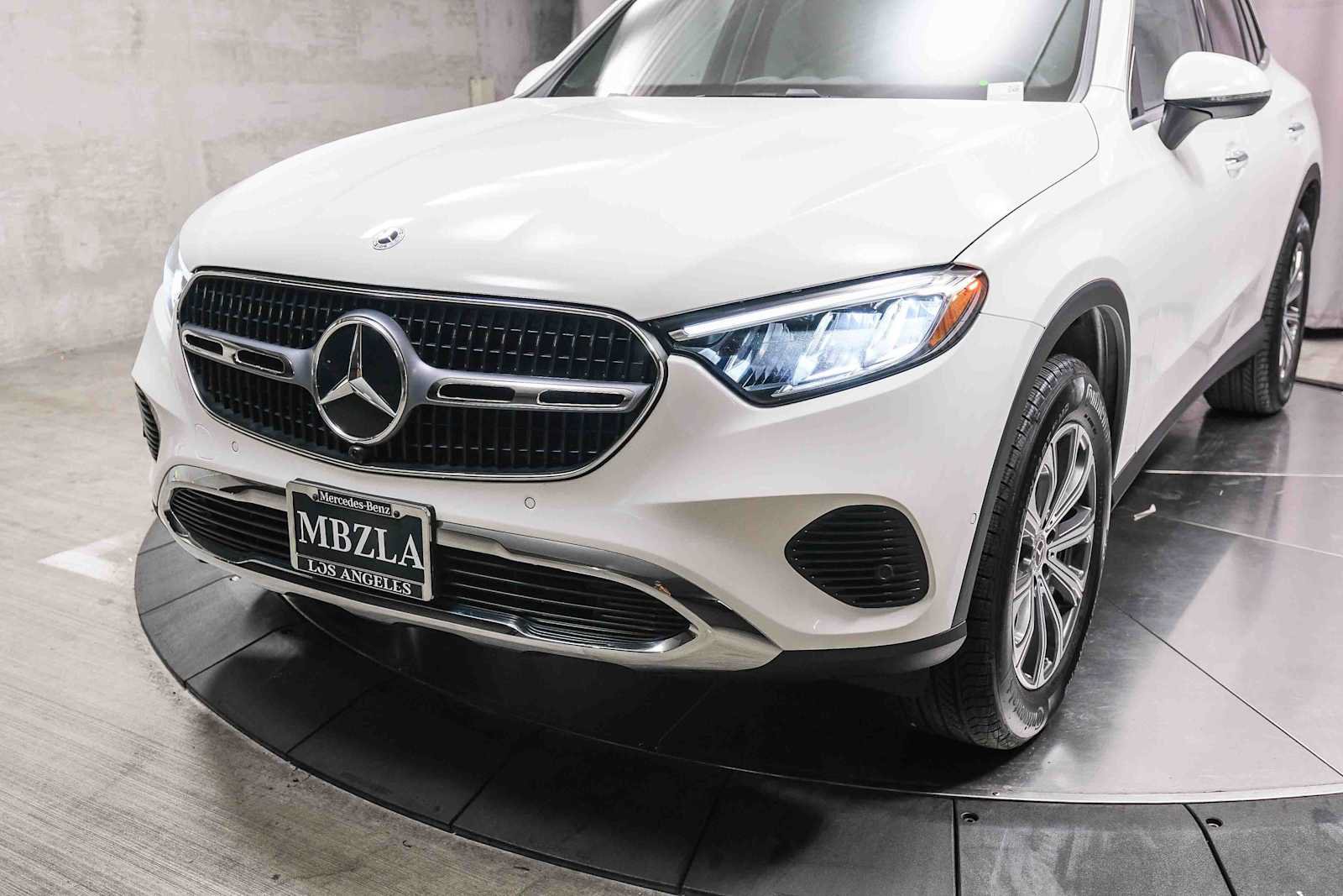 Certified 2026 Mercedes-Benz GLC 300 image 11