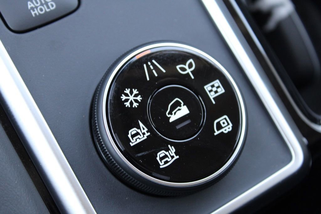 New 2026 Nissan Pathfinder SL image 32