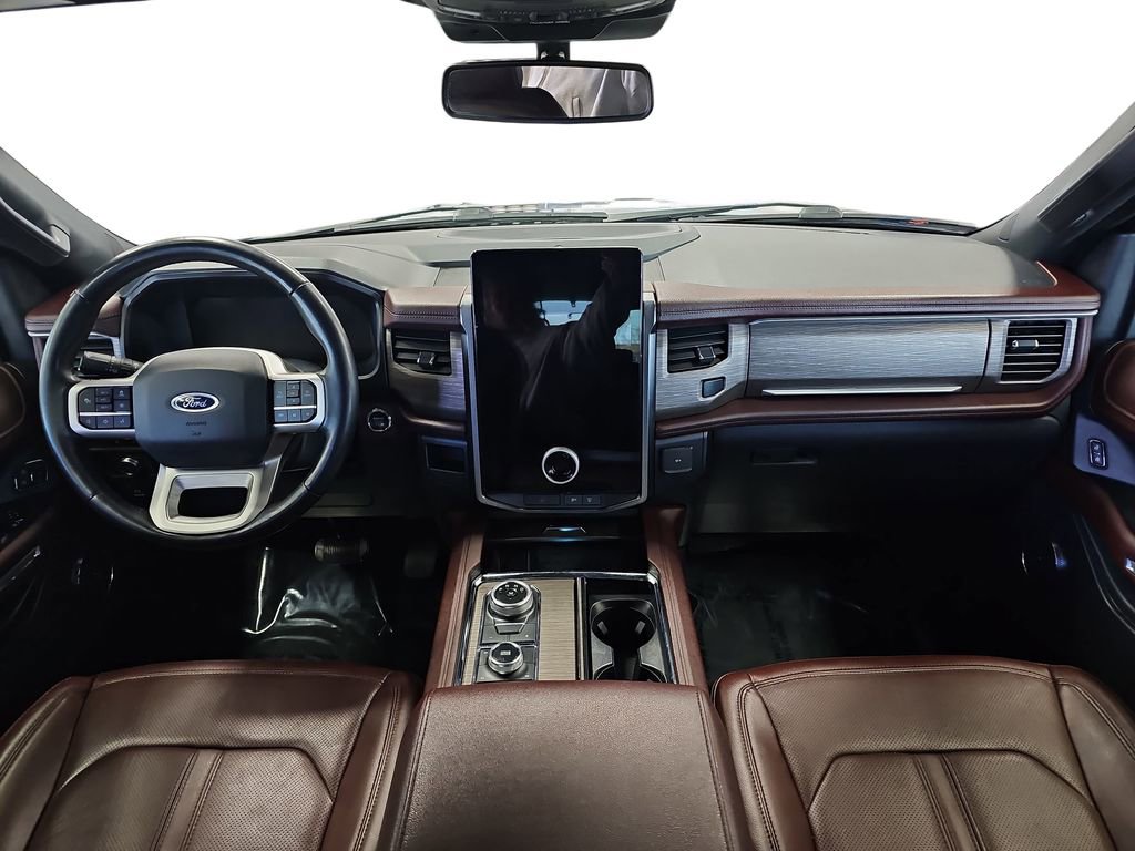 Used 2022 Ford Expedition Limited image 9