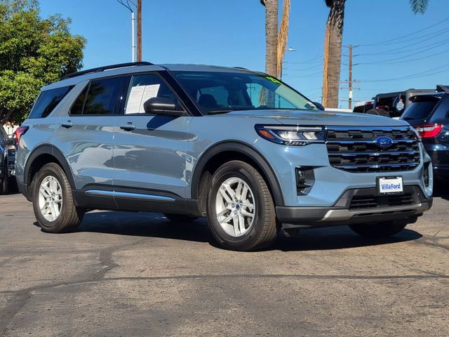 Used 2025 Ford Explorer Active w/ Active Comfort Package RWD image 29