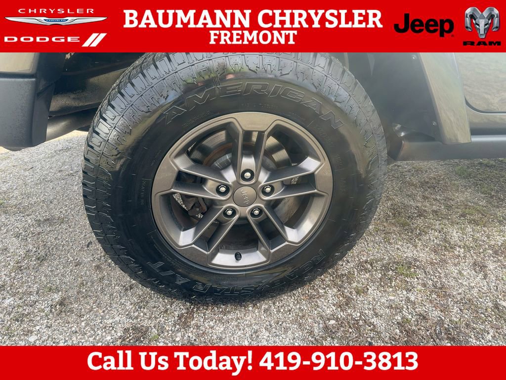 Used 2016 Jeep Wrangler Unlimited Sahara image 27