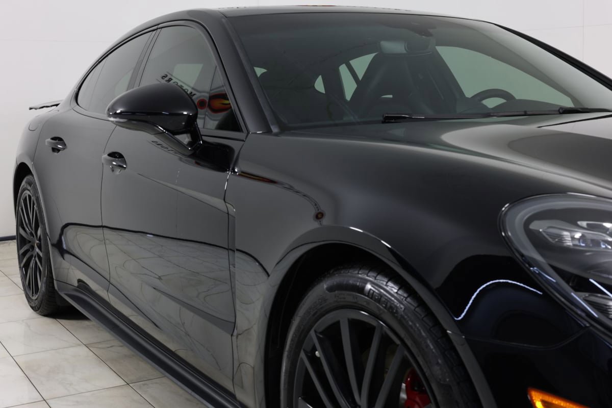 Used 2020 Porsche Panamera GTS image 38