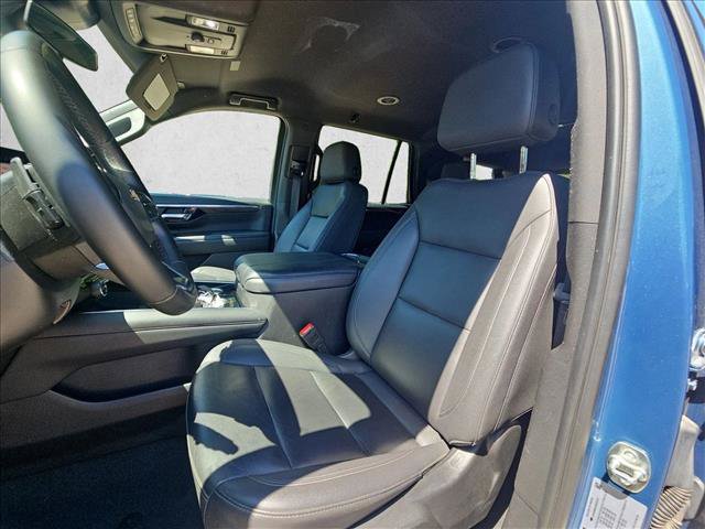 Used 2025 Chevrolet Tahoe LT RWD image 16