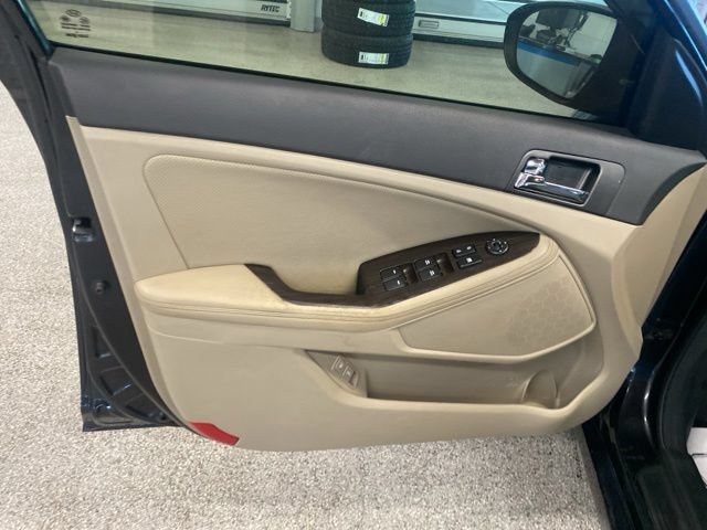 Used 2013 Kia Optima EX FWD image 23