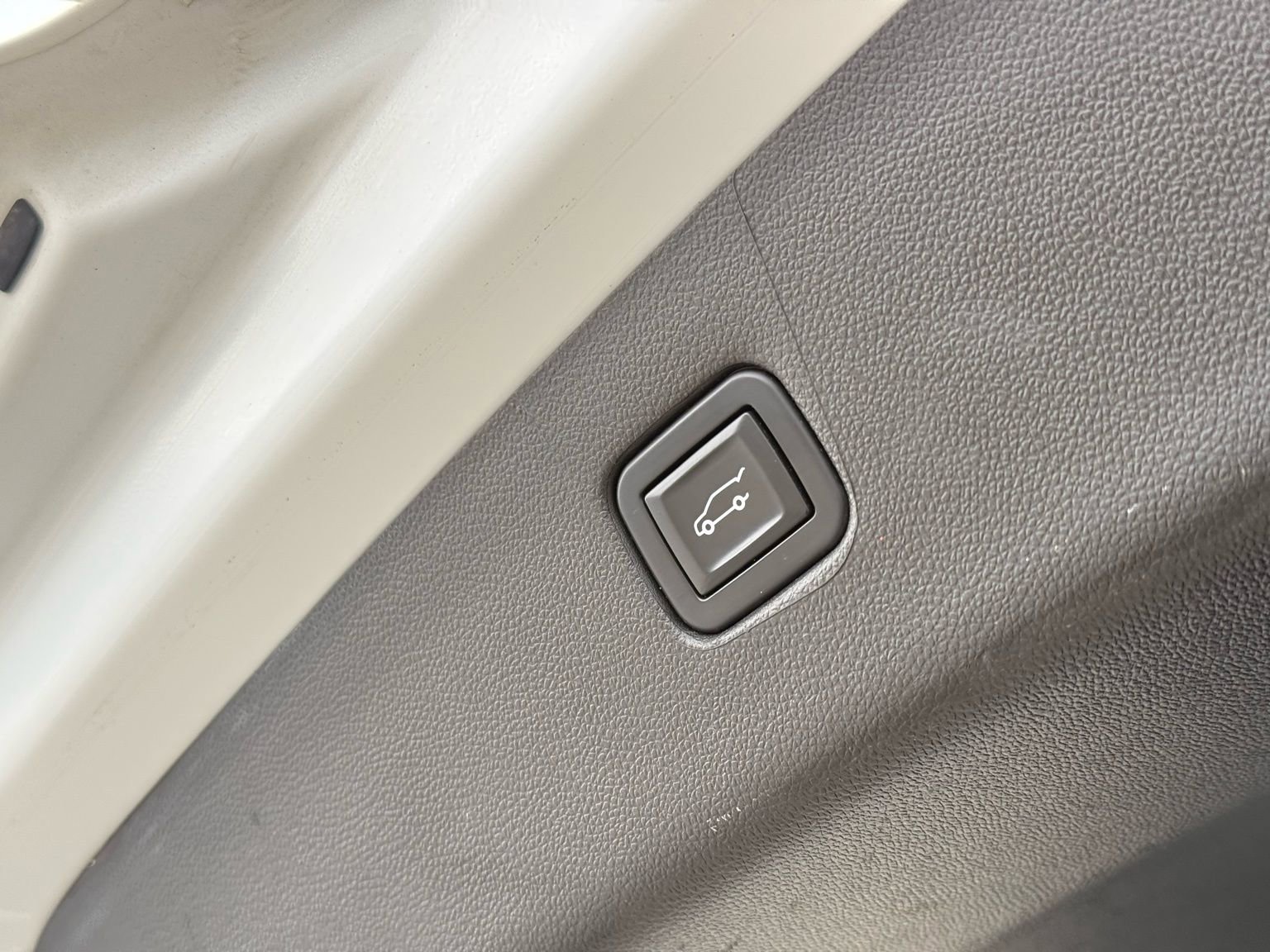 Used 2022 Chevrolet Blazer LT image 29