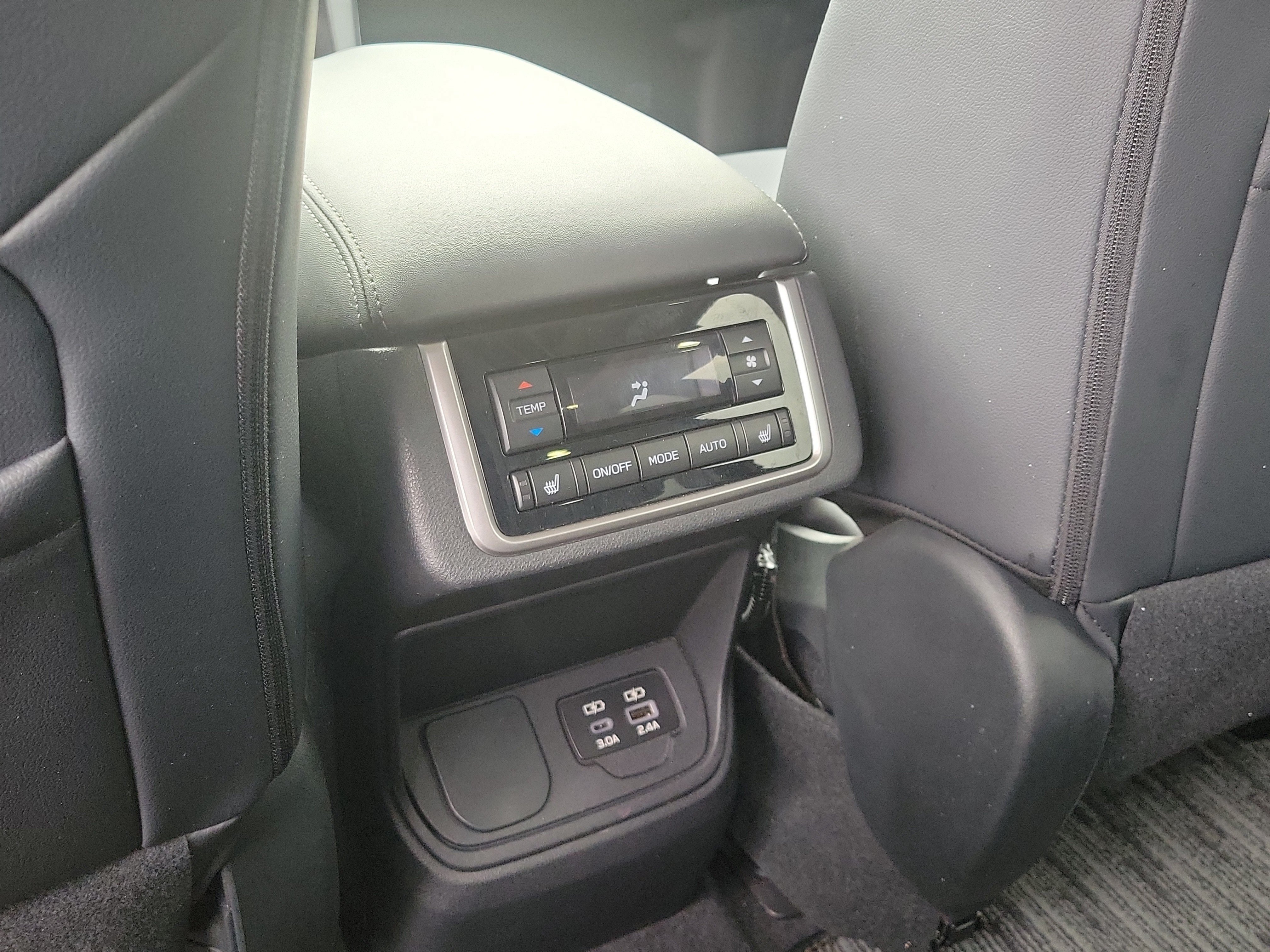 Certified 2024 Subaru Ascent Limited w/ Technology Package AWD/4WD image 15
