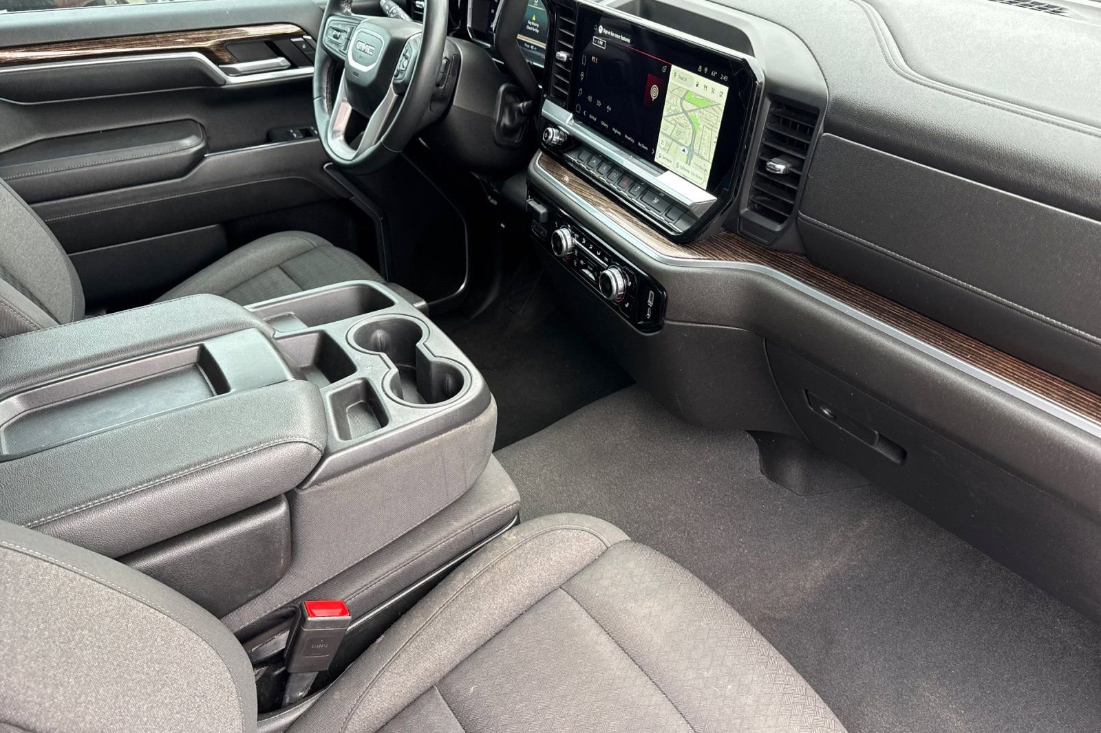 Used 2023 GMC Sierra 1500 SLE image 19