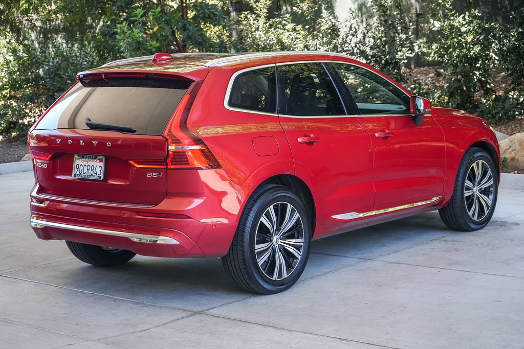 Used 2023 Volvo XC60 B5 Plus w/ Climate Package AWD/4WD image 6