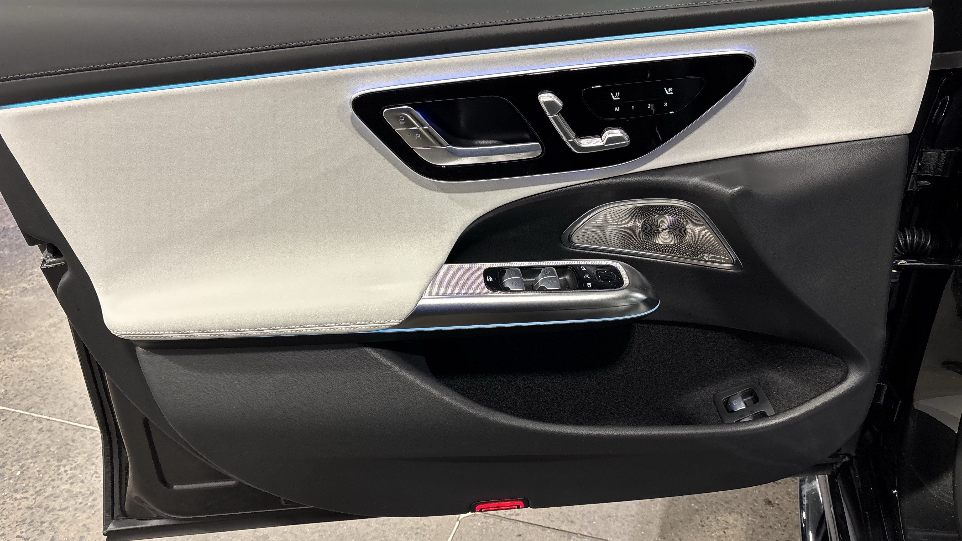 New 2026 Mercedes-Benz E 53 AMG e 4MATIC Sedan image 11