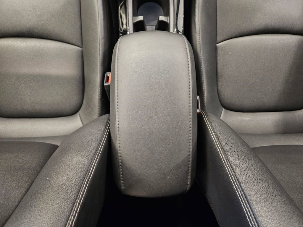 Used 2024 Toyota Corolla Cross XLE image 19