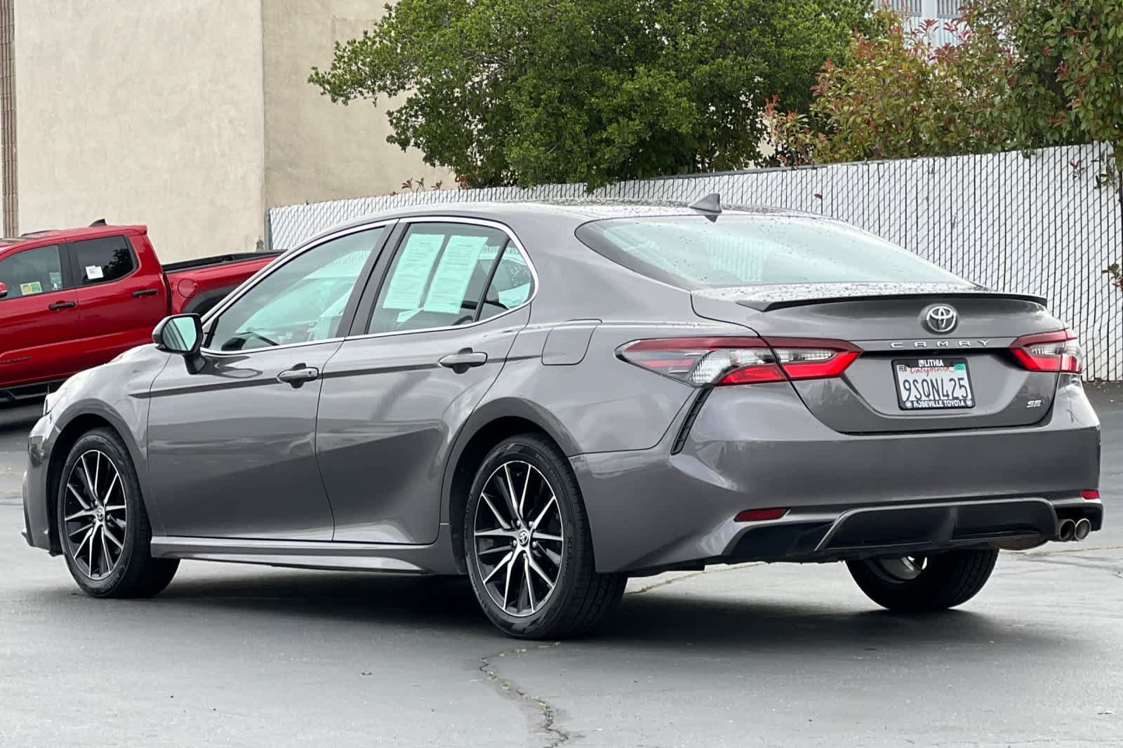Certified 2022 Toyota Camry SE FWD image 7