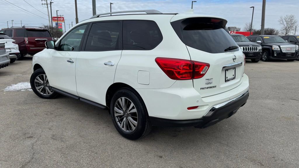 Used 2019 Nissan Pathfinder SL image 5
