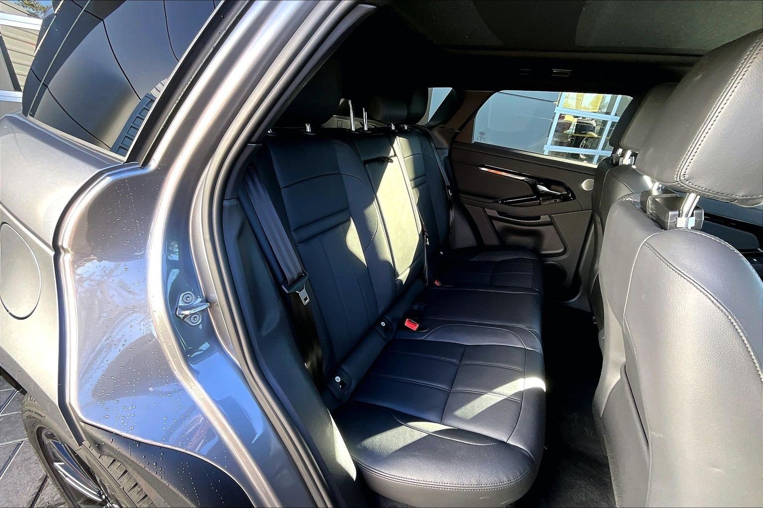 Used 2025 Land Rover Range Rover Evoque Dynamic SE image 27