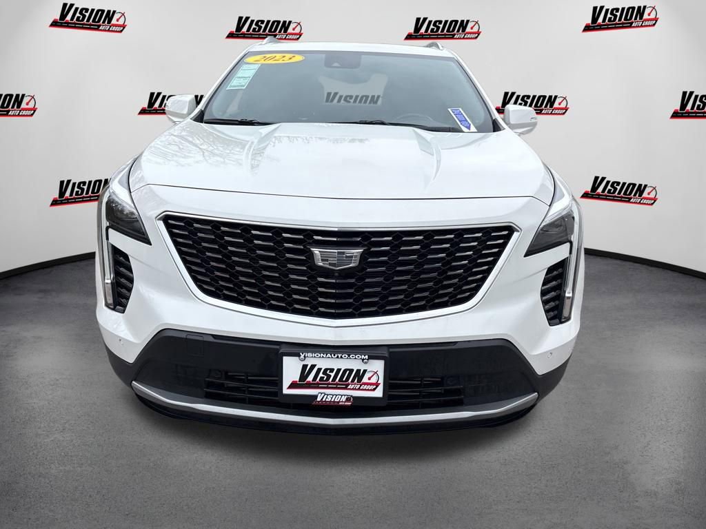 Used 2023 Cadillac XT4 Premium Luxury w/ LPO, Onyx Lite Package AWD/4WD image 2