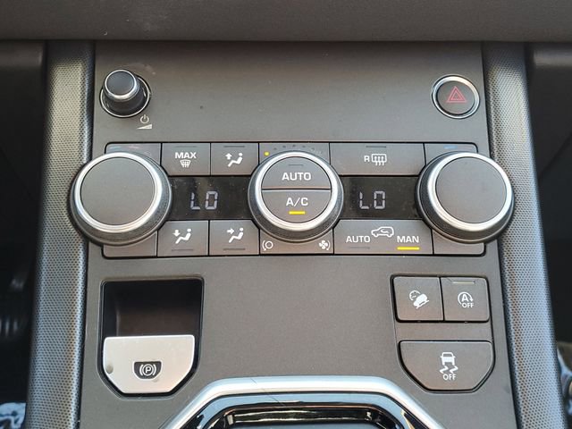 Used 2019 Land Rover Range Rover Evoque SE image 27