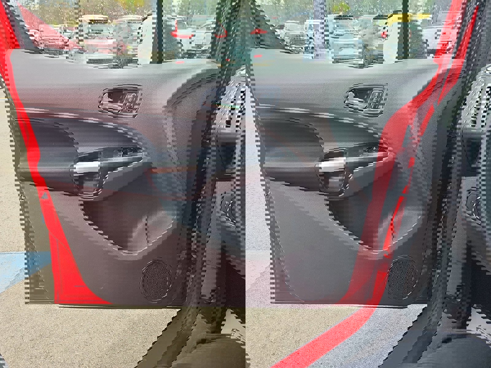 Used 2021 Ford Transit Connect XLT image 27