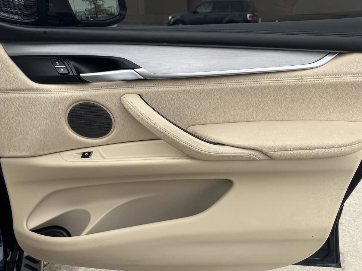 Used 2015 BMW X5 xDrive50i image 24