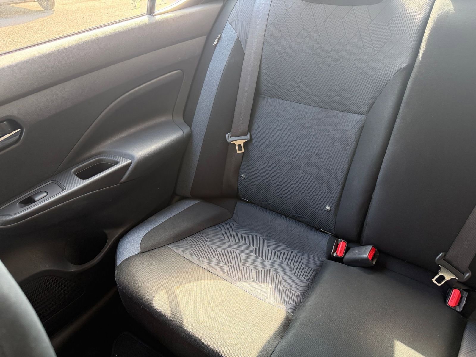 Used 2025 Nissan Versa SV FWD image 37