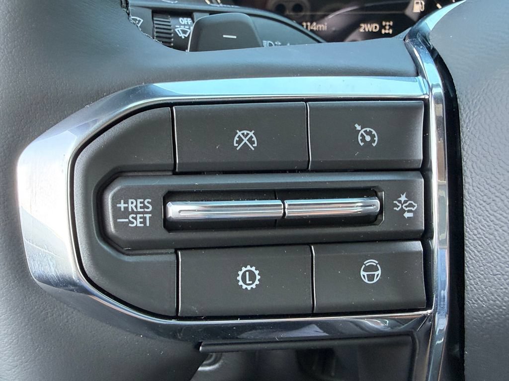 New 2026 GMC Yukon XL Elevation w/ Elevation Premium Package AWD/4WD image 32