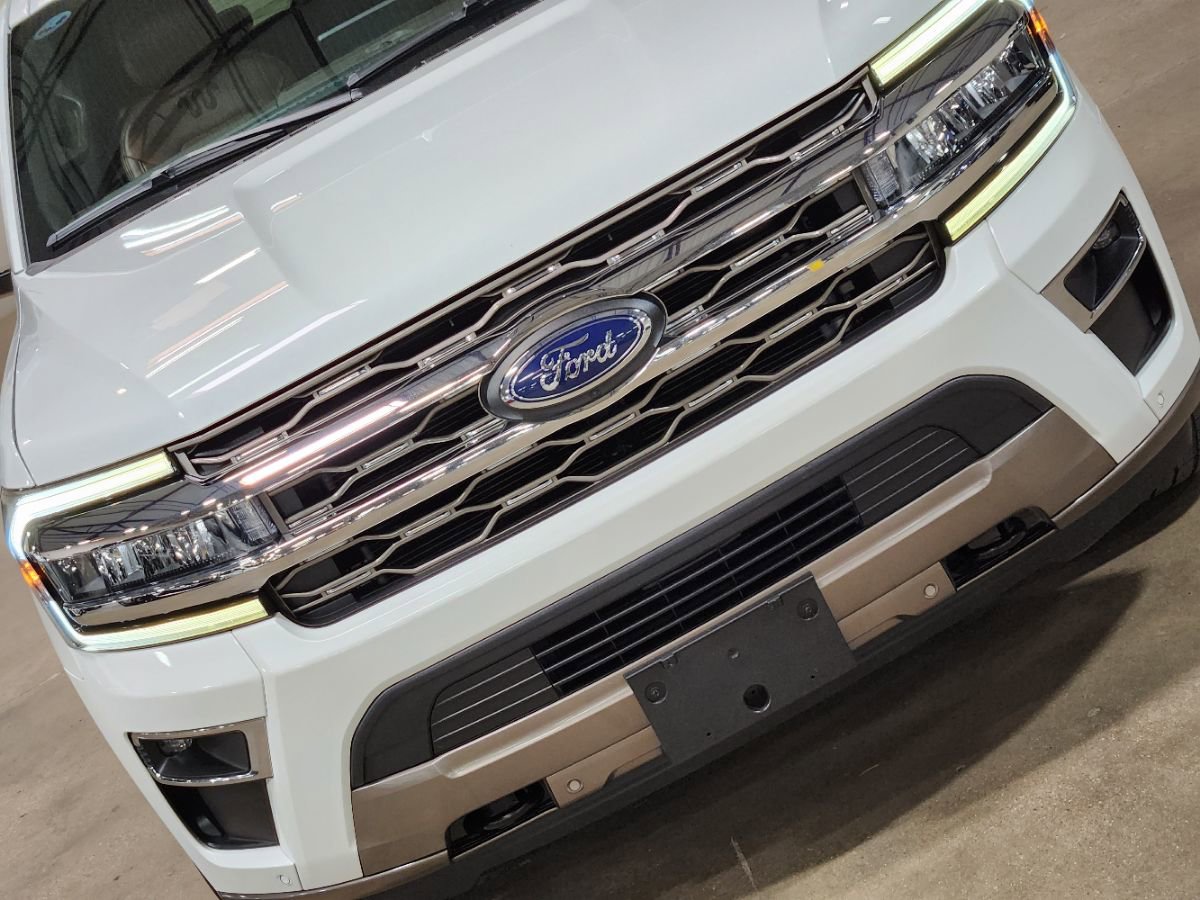 Used 2024 Ford Expedition King Ranch AWD/4WD image 17