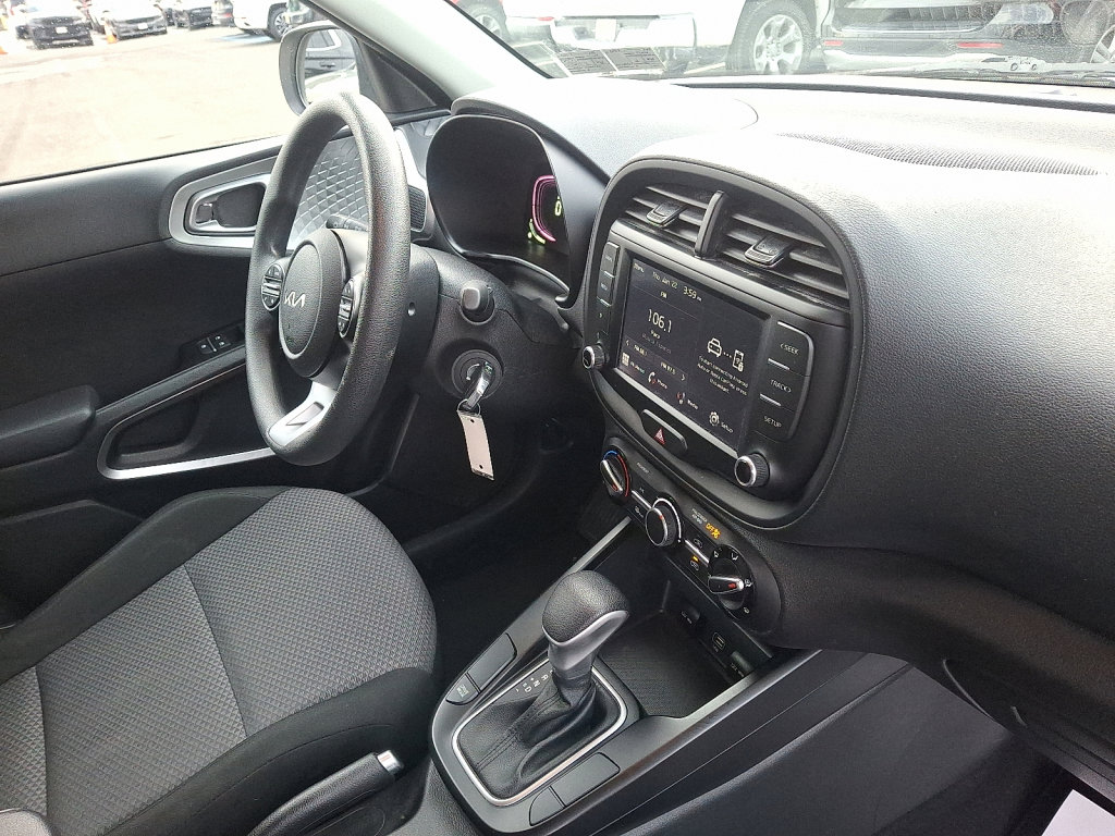 Used 2023 Kia Soul LX w/ Option Group 015 image 12