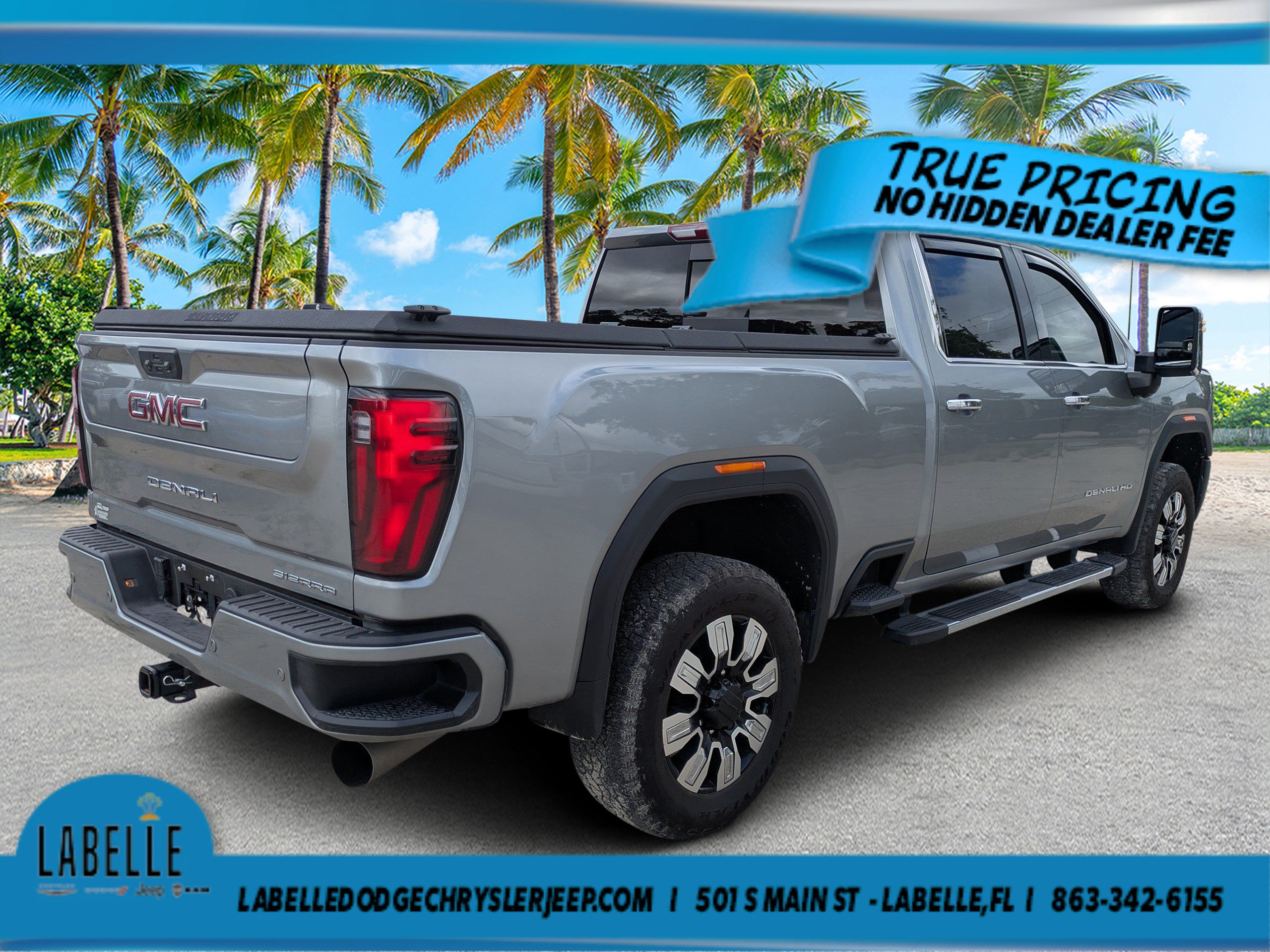 Used 2025 GMC Sierra 2500 Denali w/ Technology Package AWD/4WD image 3