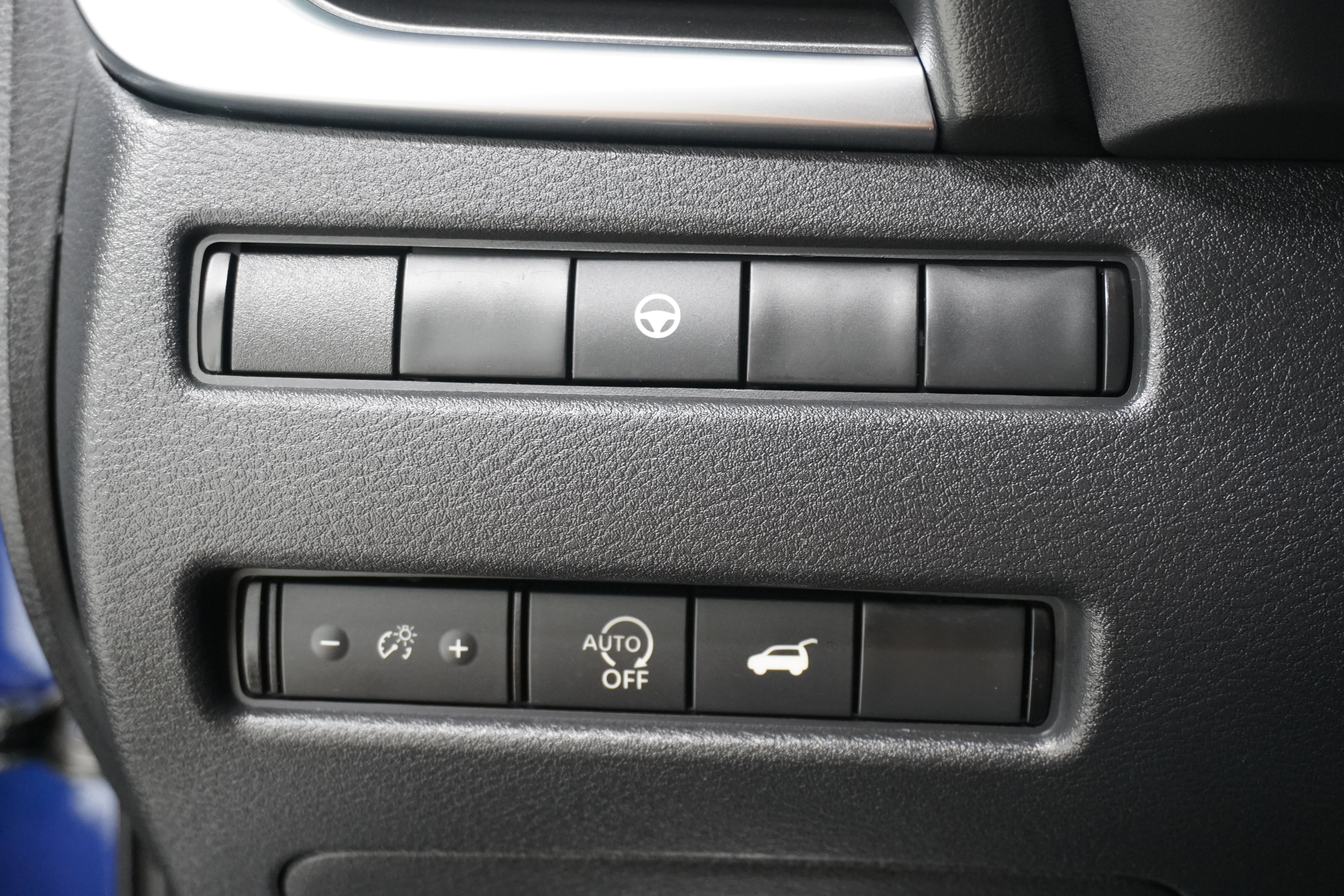 Used 2023 Nissan Rogue SV w/ SV Premium B Package FWD image 24