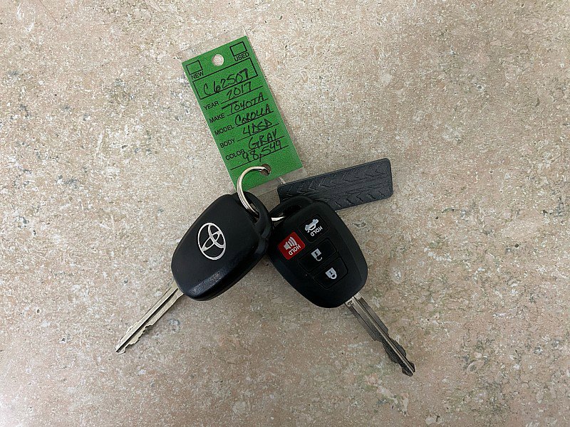 Used 2017 Toyota Corolla SE w/ Carpet Mat Package (TMS) image 29