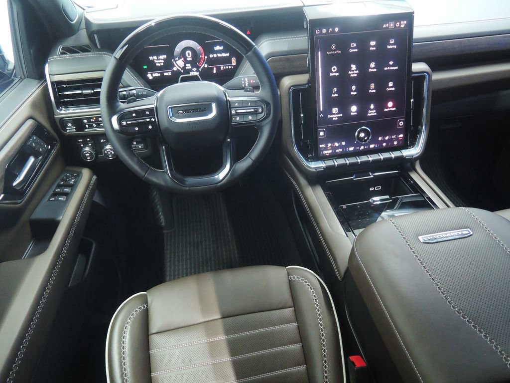 Used 2025 GMC Yukon Denali Ultimate AWD/4WD image 13