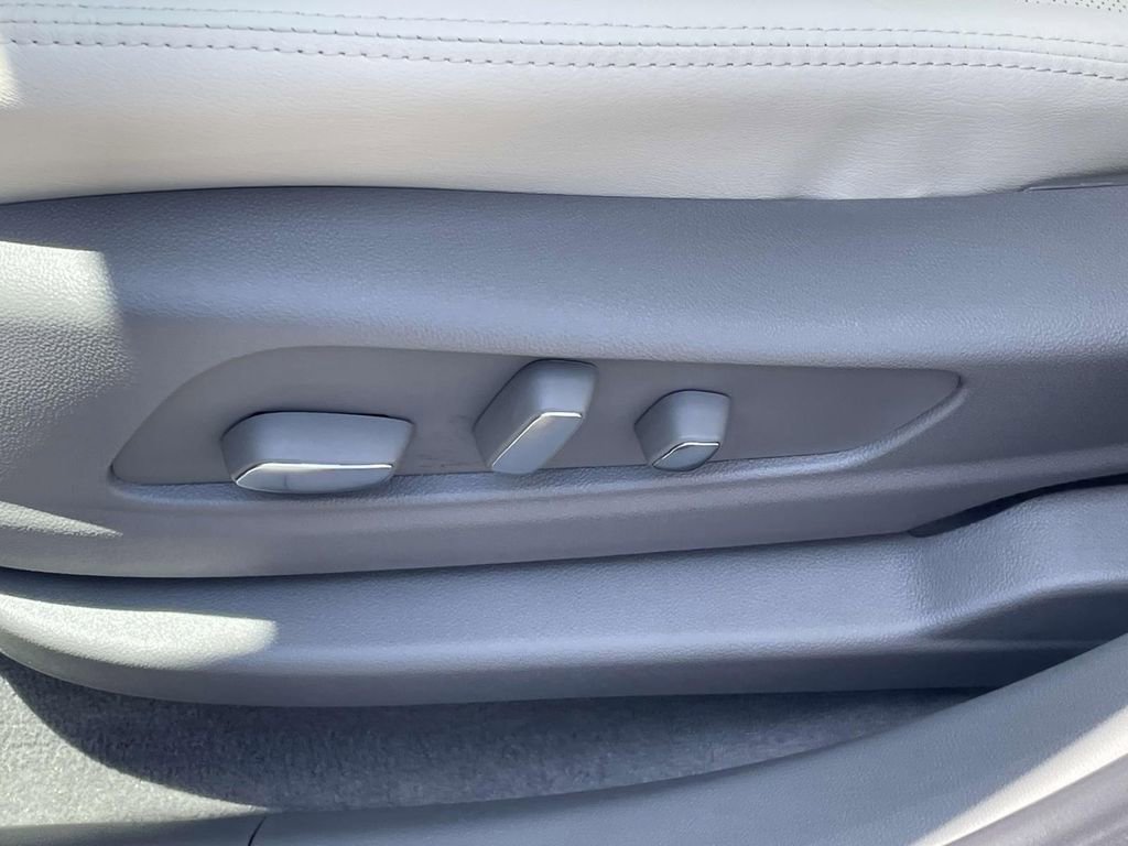 New 2025 Cadillac XT5 Premium Luxury w/ Technology Package image 21