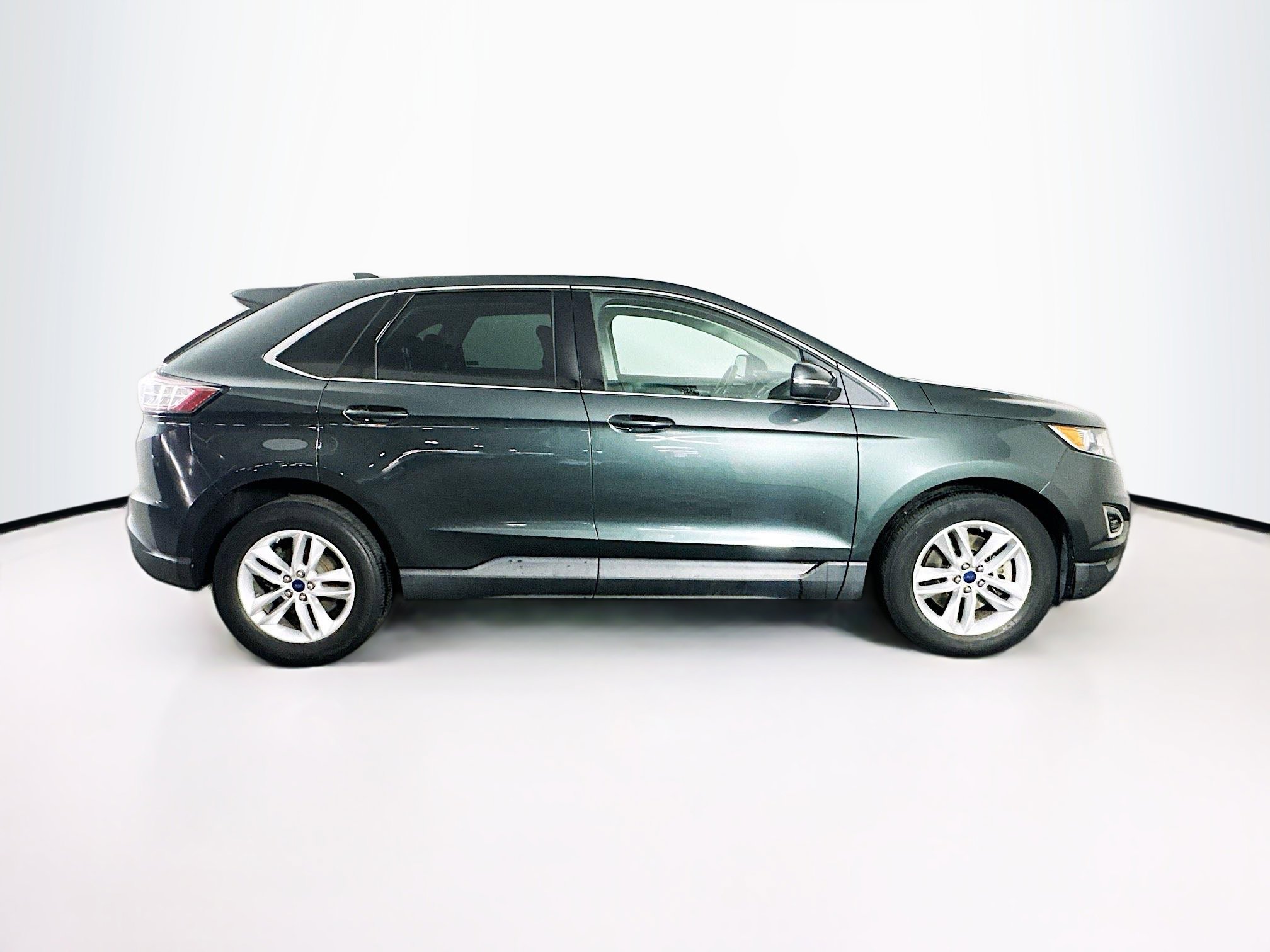 Used 2015 Ford Edge SEL w/ Cargo Accessory Package AWD/4WD image 10