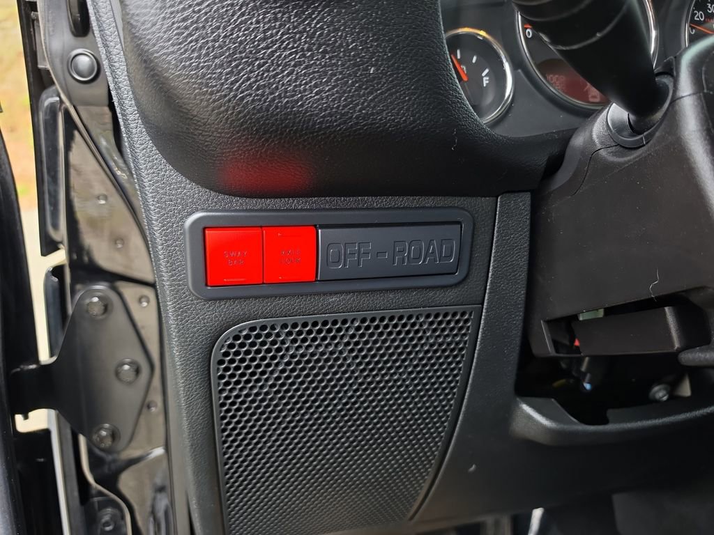 Used 2015 Jeep Wrangler Unlimited Rubicon AWD/4WD image 18