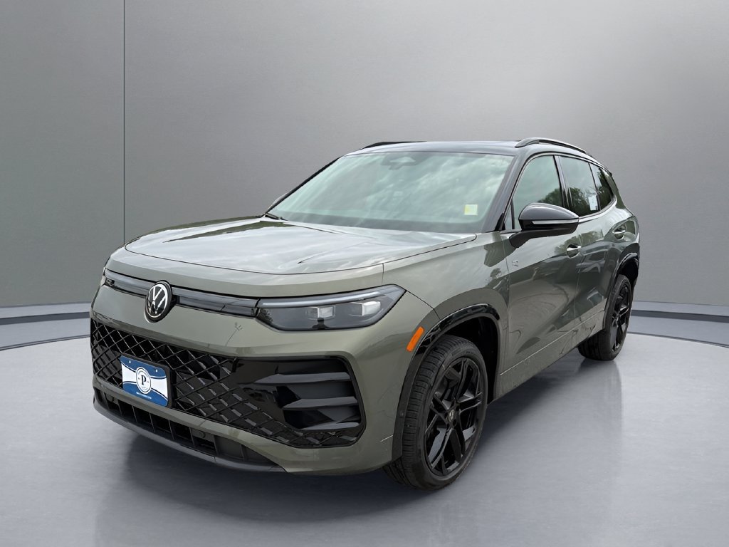 New 2026 Volkswagen Tiguan SE R-Line AWD/4WD image 3