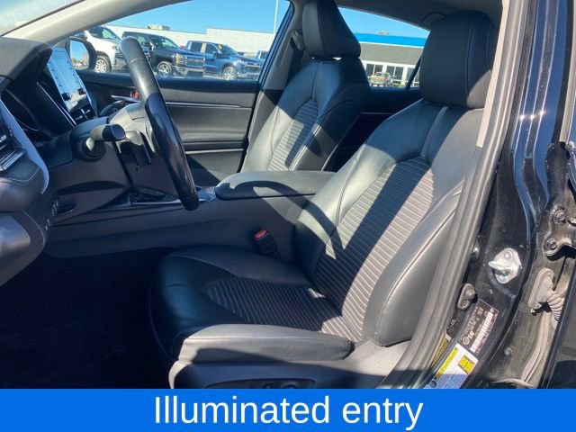 Used 2022 Toyota Camry SE image 14