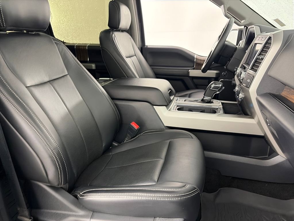 Used 2020 Ford F150 Lariat w/ Equipment Group 502A Luxury AWD/4WD image 32
