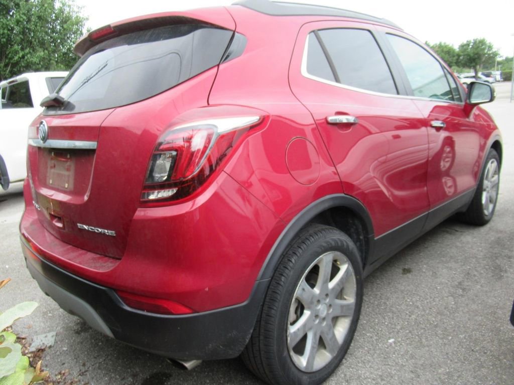 Used 2018 Buick Encore Essence w/ Experience Buick Package FWD image 4