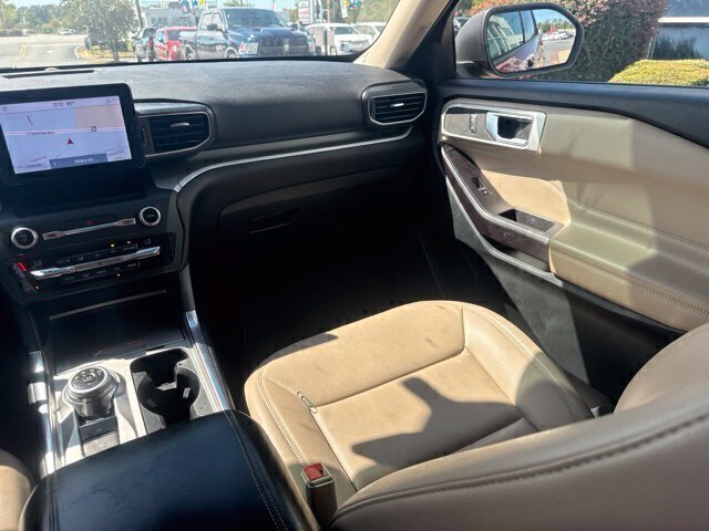 Used 2020 Ford Explorer XLT w/ Equipment Group 202A RWD image 22