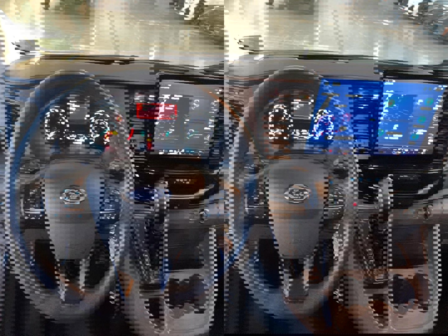 Used 2023 Ford Transit 350 XLT image 18