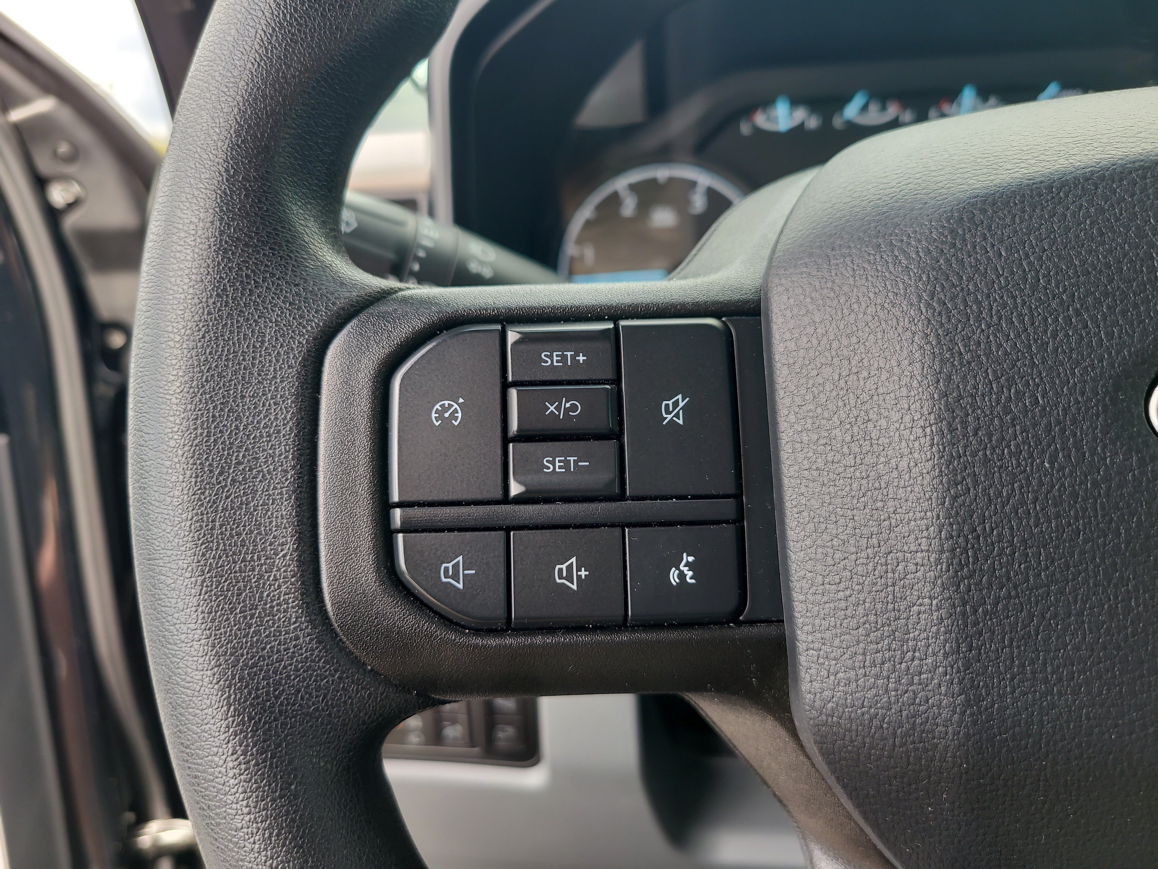 Used 2025 Ford F250 XLT w/ 360-Degree Camera Package AWD/4WD image 26
